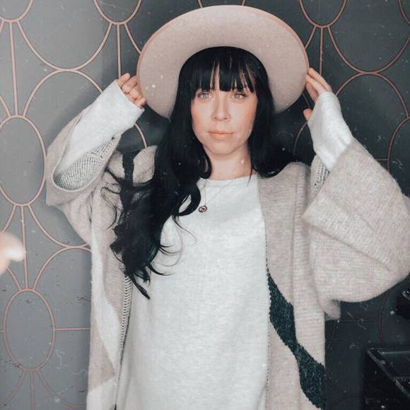 Meet your Posher, Dorthy - Picture 1 of 1